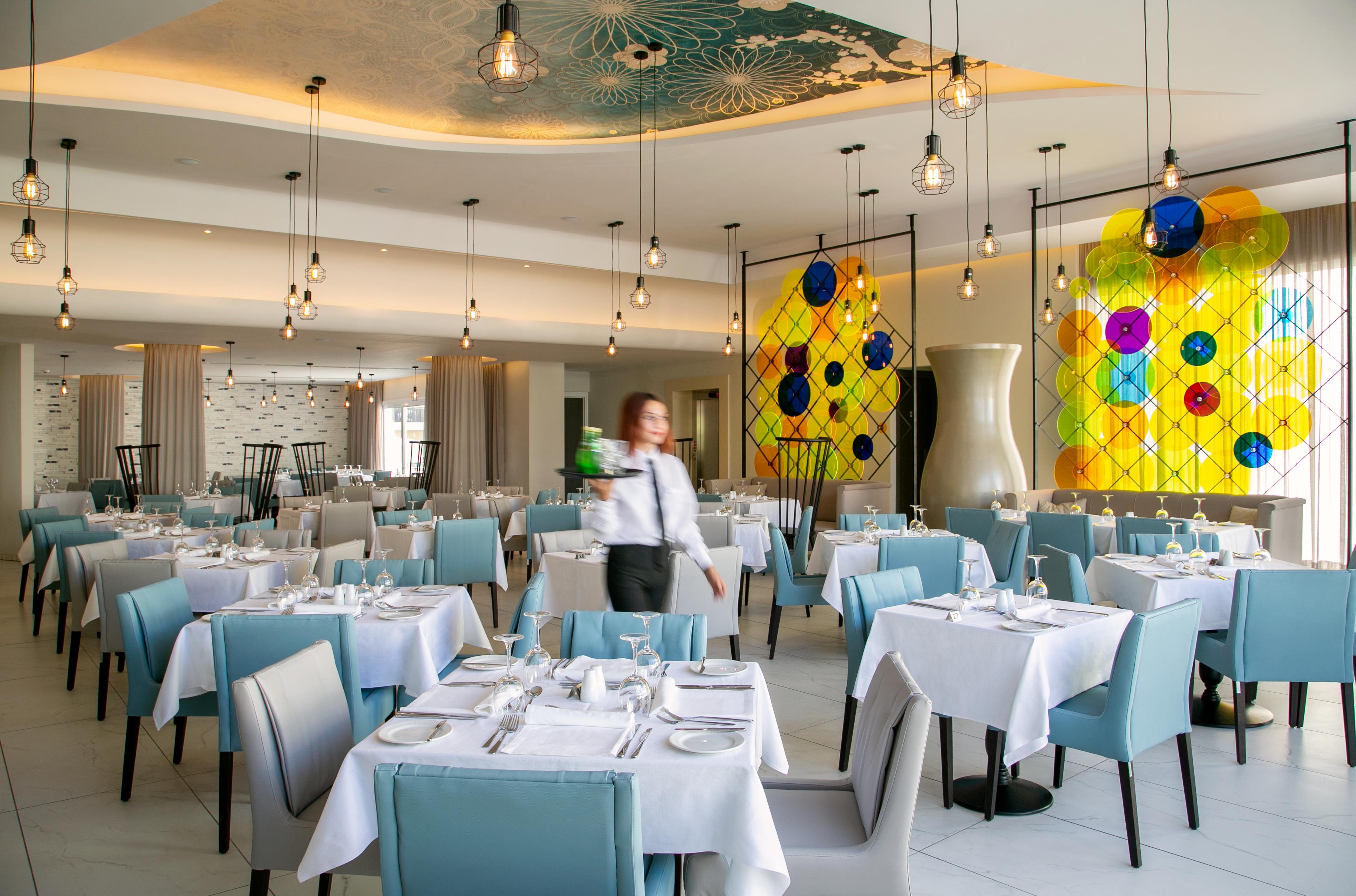 Vangelis Hotel & Suites slide 4