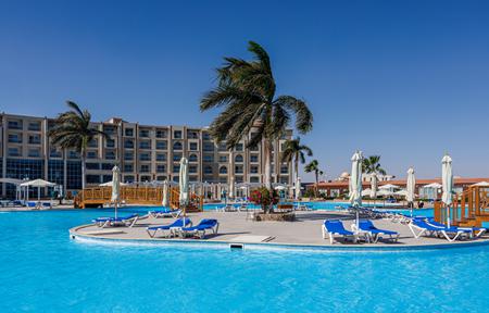 Hotel SUNRISE Alora Resort slide 2