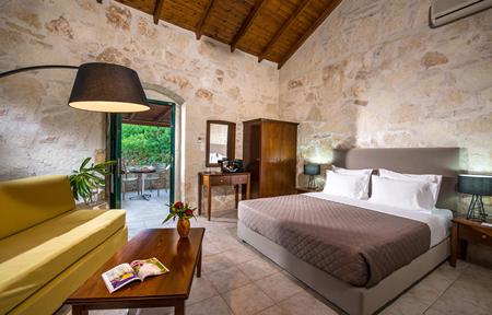 Hotel Happy Cretan Suites slide 3