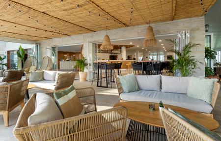 Universal Aparthotel Elisa slide 5