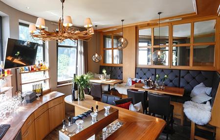 Hotel Beverly Hills slide 4