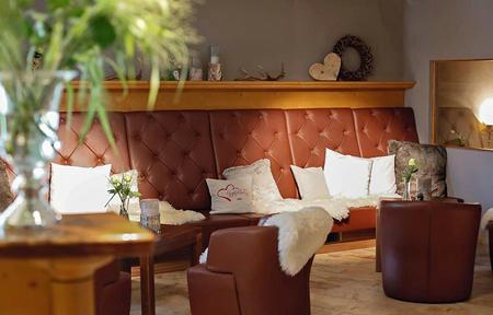 Hotel Beverly Hills slide 2