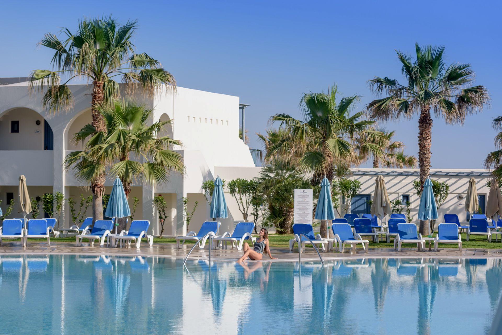 Hotel Lyttos Beach  slide 4