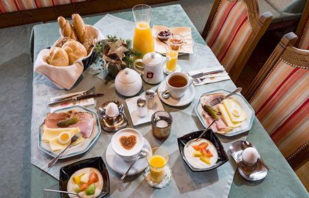 Hotel Gasthof Neuwirt slide 3