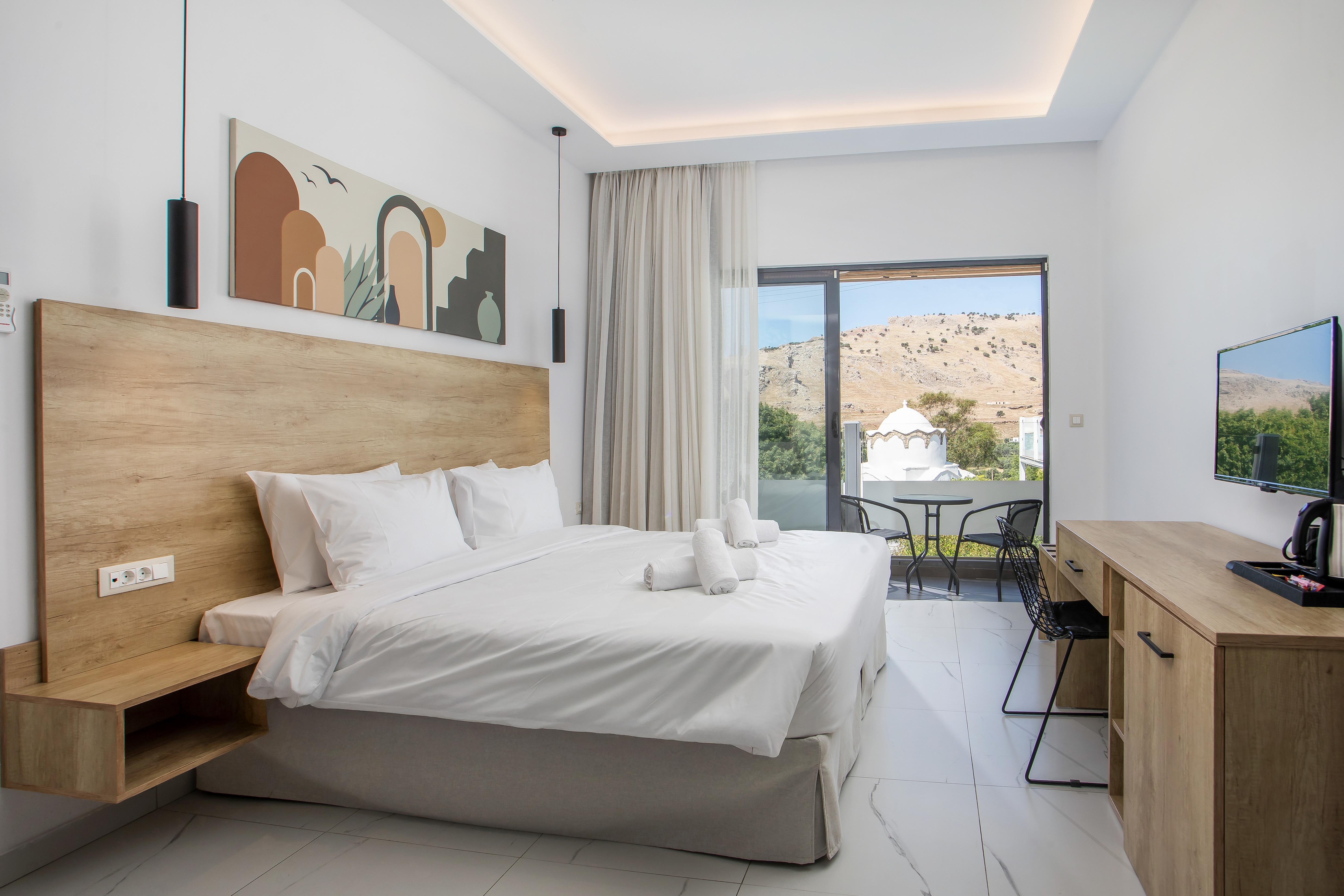 Hotel Aiora Aqua Resort   slide 3