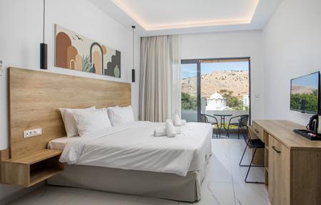 Hotel Aiora Aqua Resort slide 3