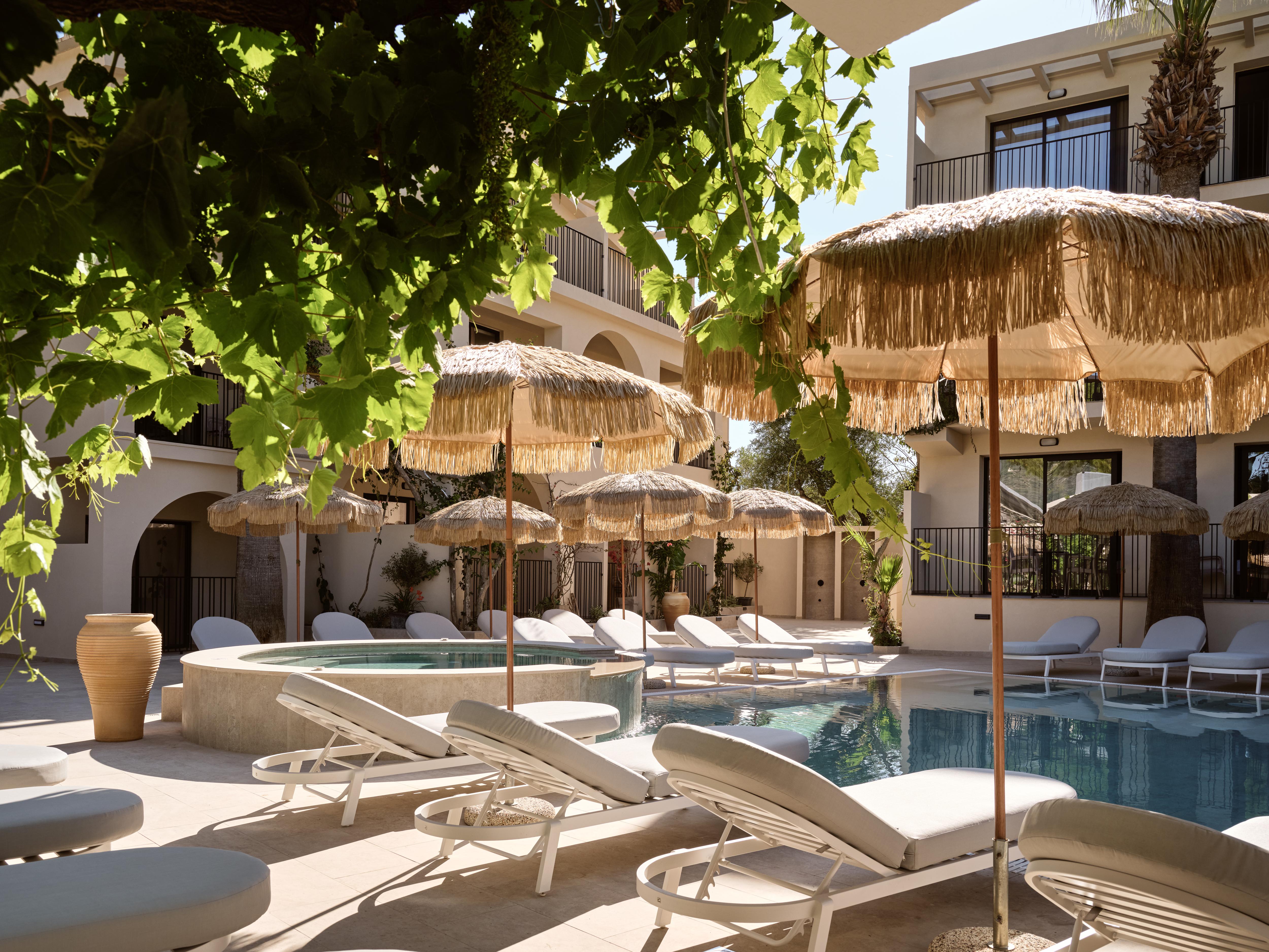Bougainvillea Boutique Hotel slide 2