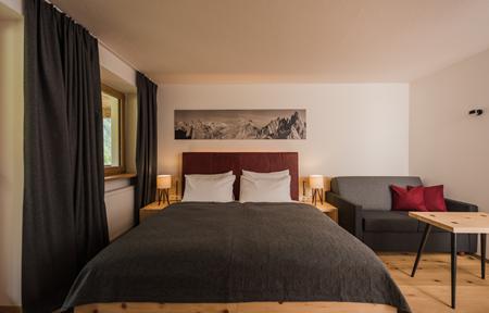 Hotel Dolomitenhof slide 2