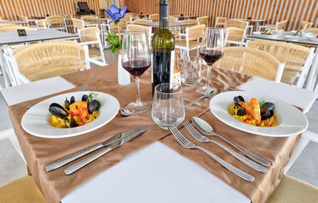 White Olive Elite Laganas slide 4