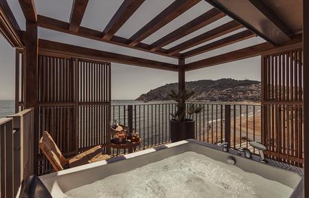 Hotel En Vie Beach Boutique slide 4