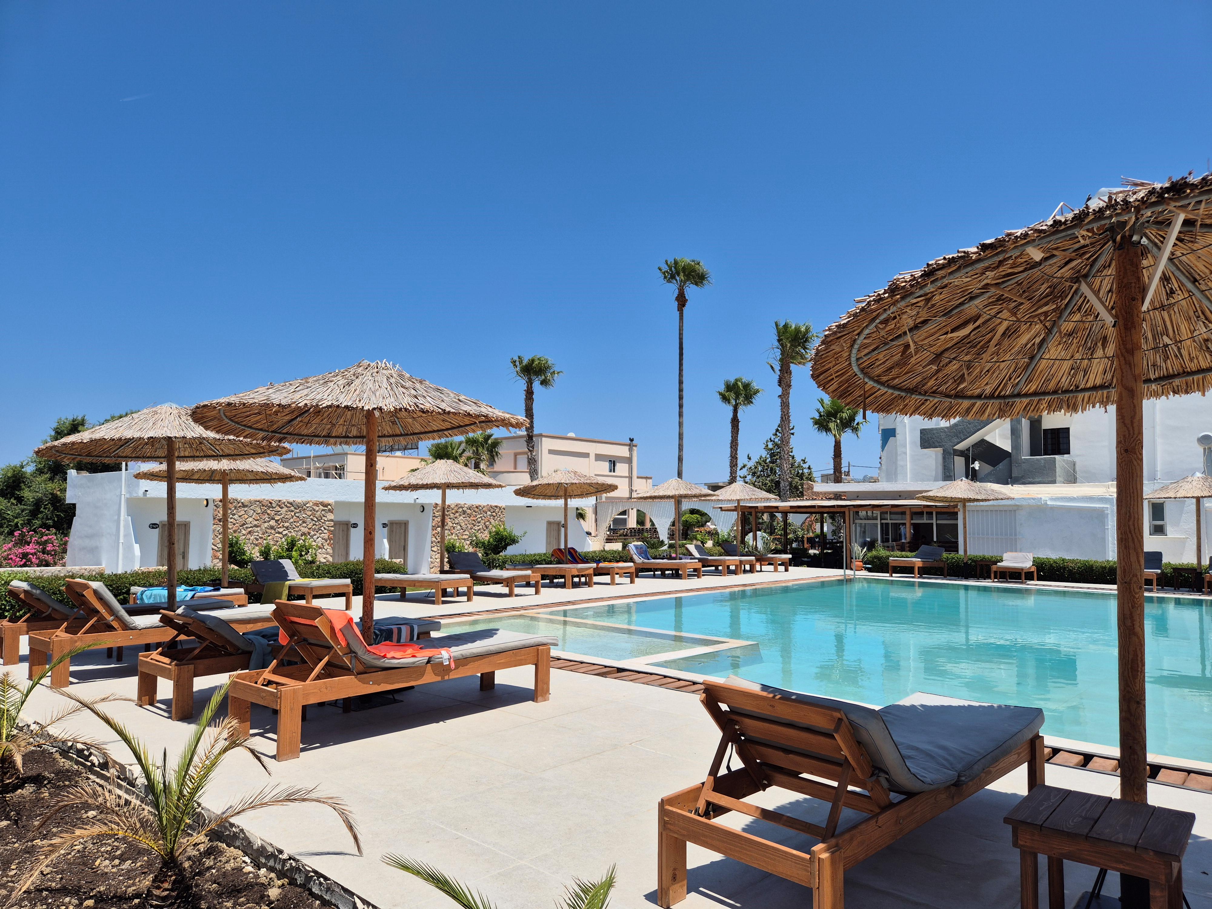 Hotel Aegean Pearl slide 4