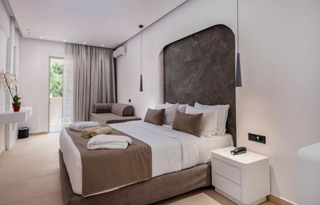 Hotel Zorbas Lifestyle slide 2