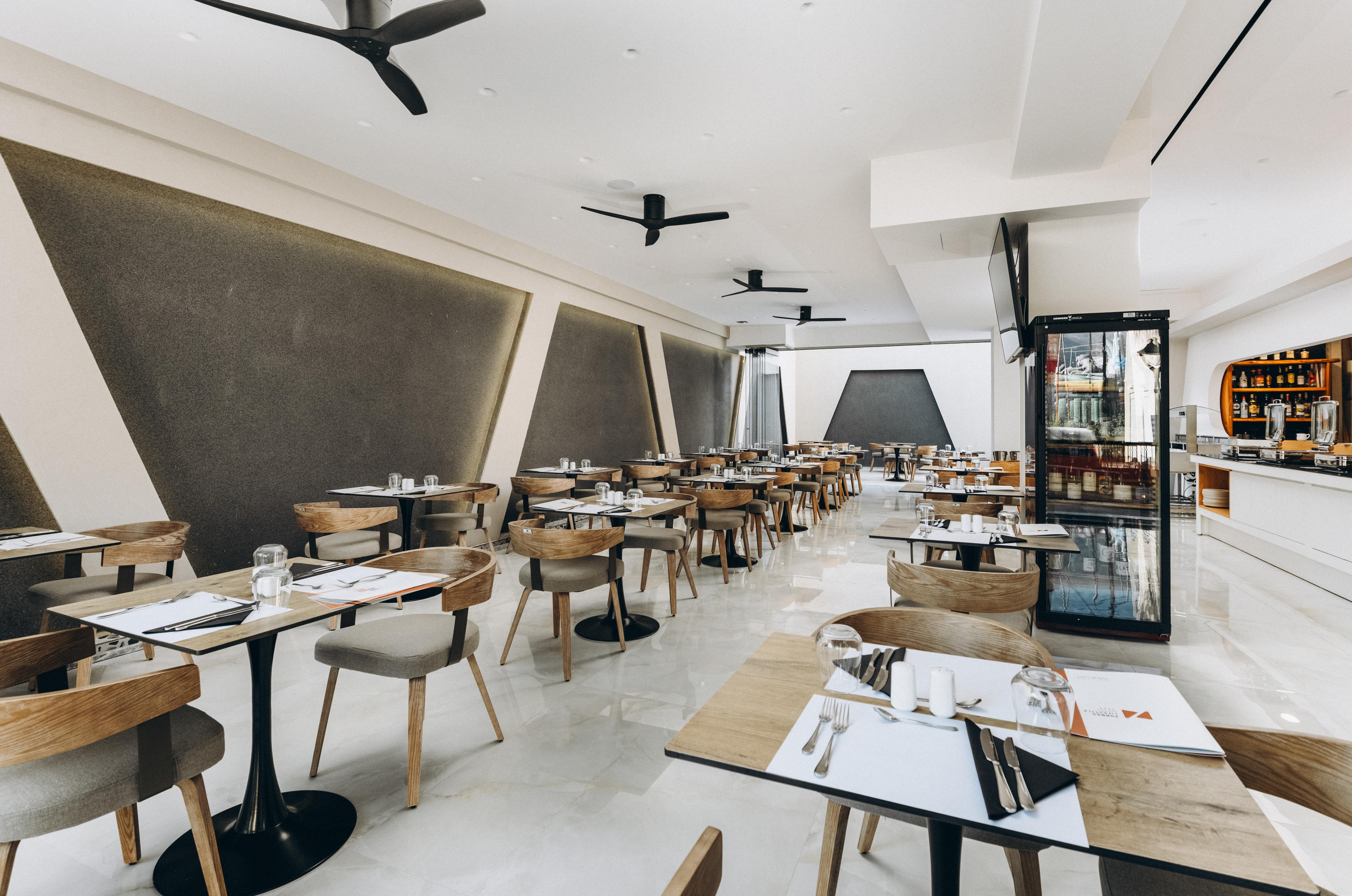 Hotel Zorbas Lifestyle slide 5