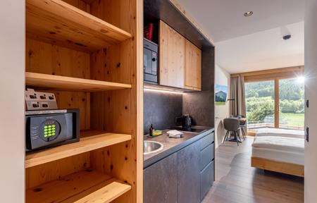 Skiwelt Lodge slide 4