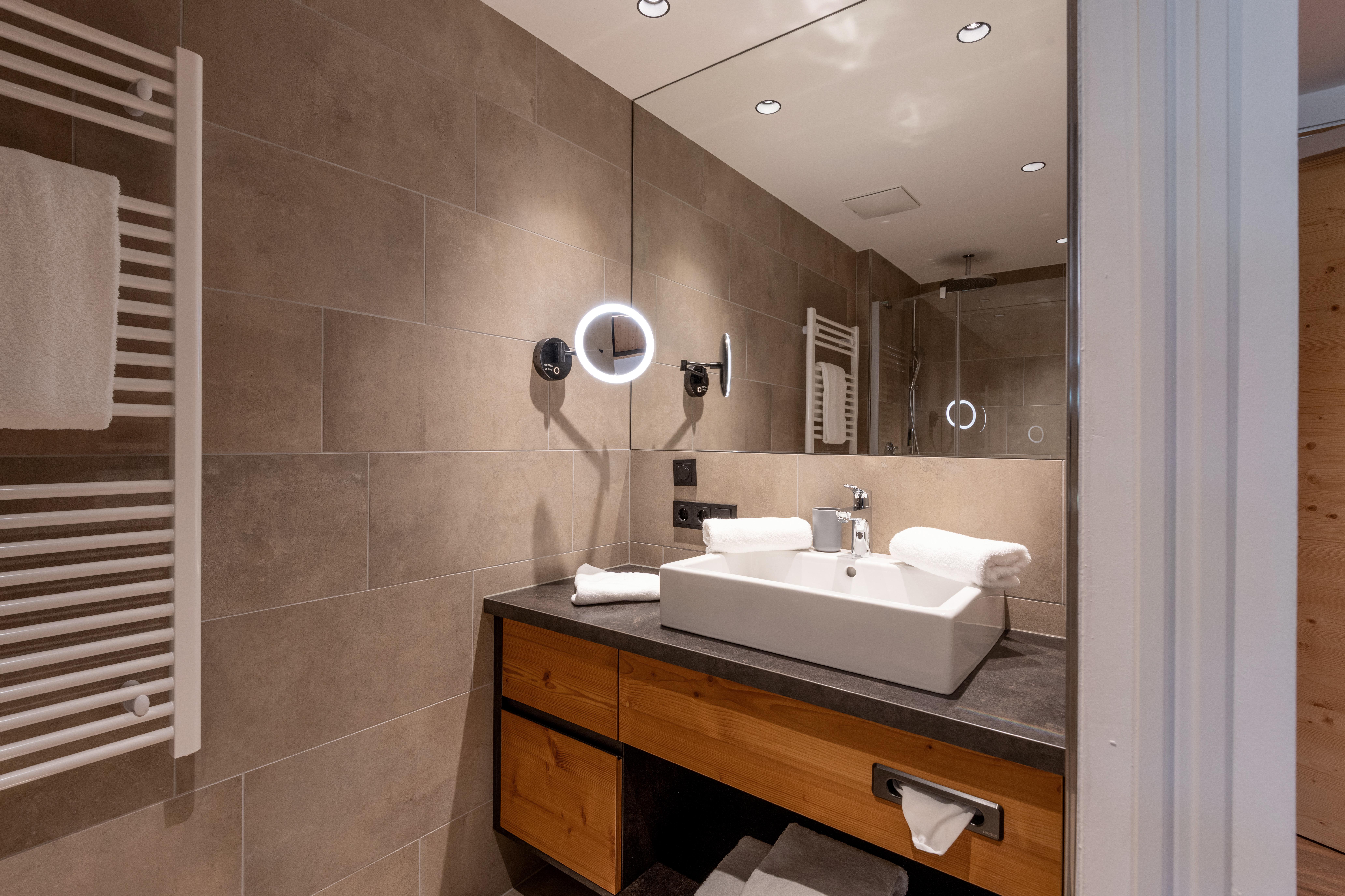 Skiwelt Lodge slide 3