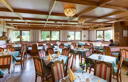 Hotel Gasthof Neuwirt slide 2