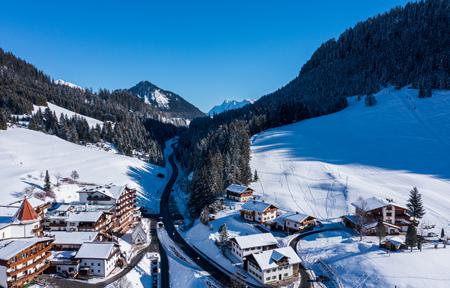 Hotel Thaneller slide 2