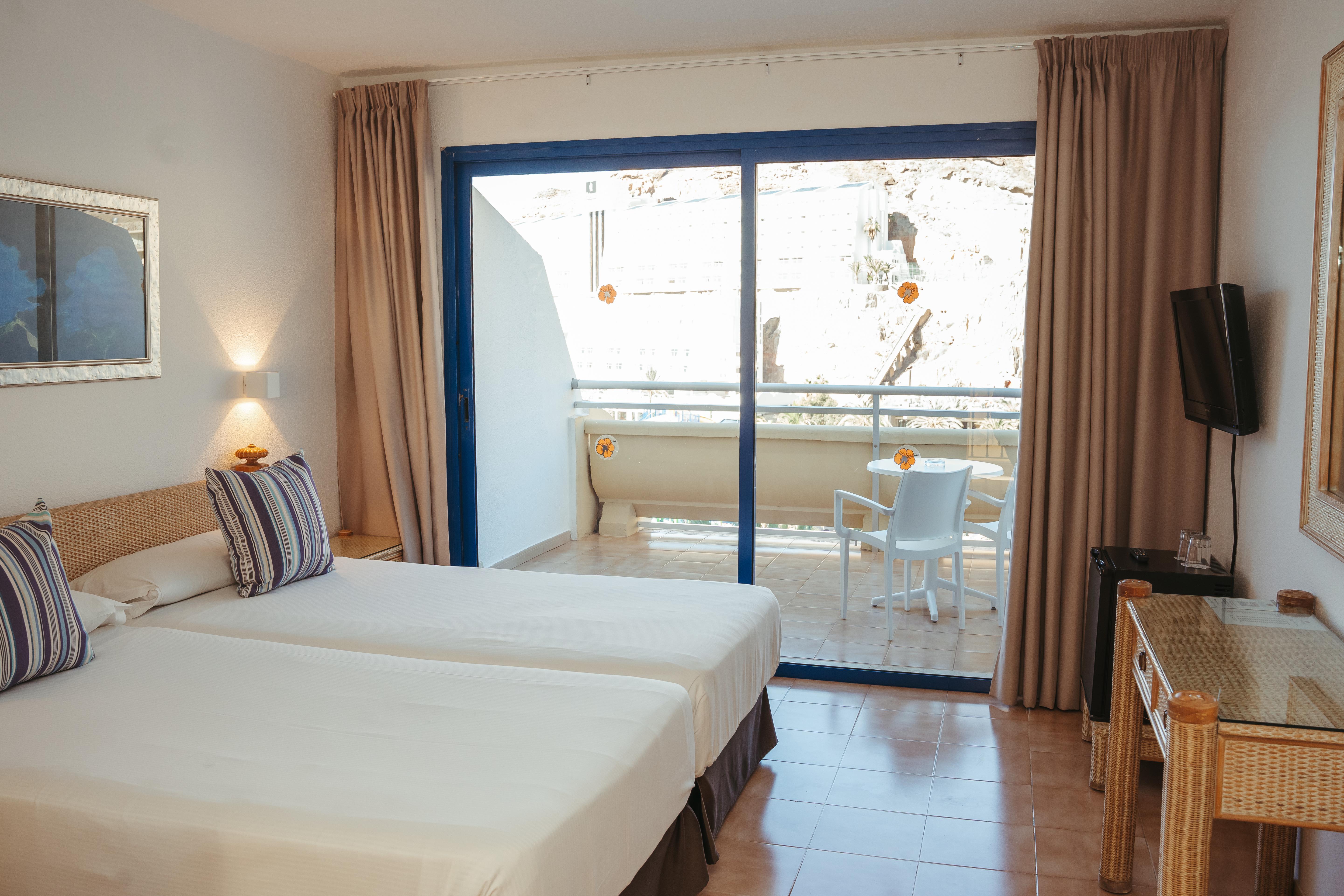 Hotel LIVVO Lago Taurito  slide 4