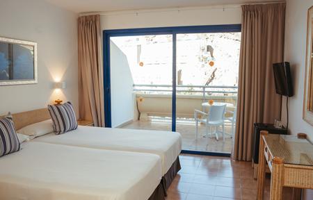 Hotel LIVVO Lago Taurito slide 4