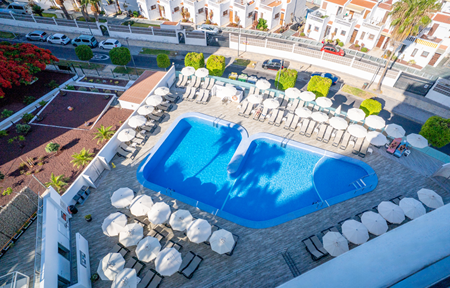 Coral Ocean View - Voksenhotel slide 2