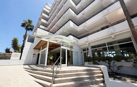 Coral Ocean View - Voksenhotel slide 5