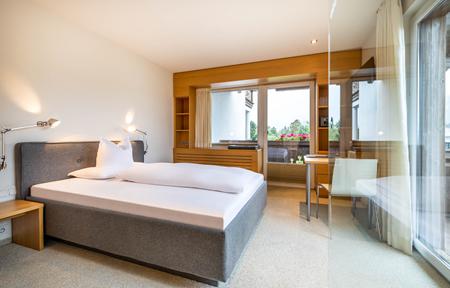 Design-& Wellness Hotel Alpenhof slide 2