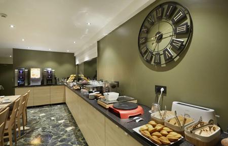 Hotel Eliova l'Eau Vive slide 5