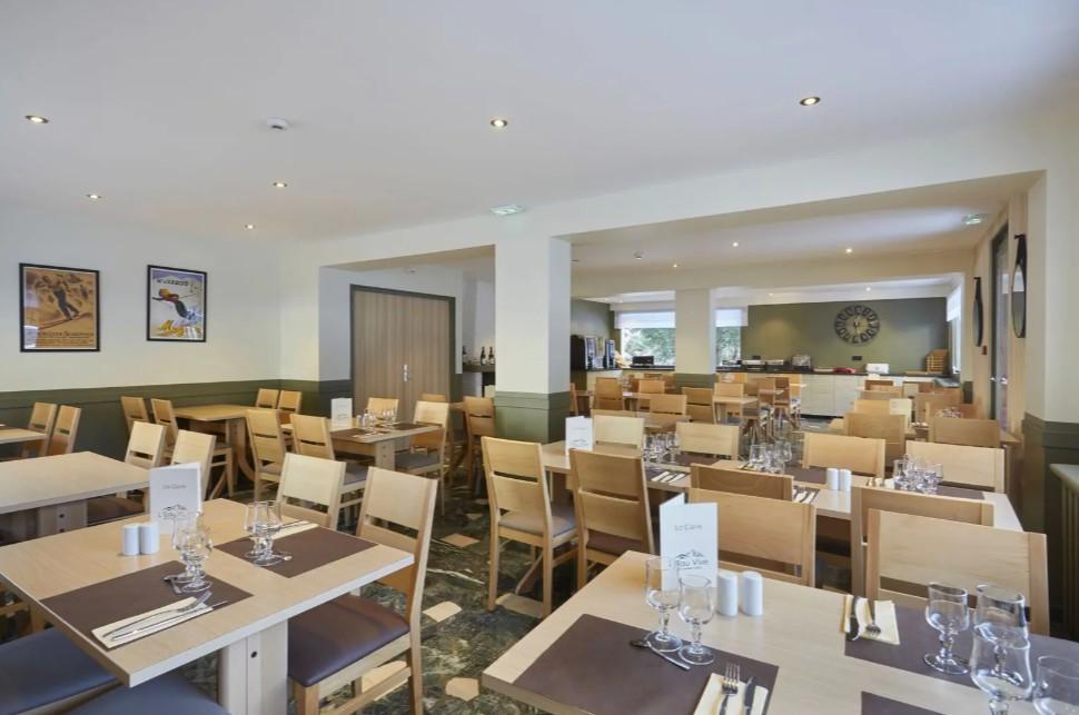 Hotel Eliova l'Eau Vive slide 4