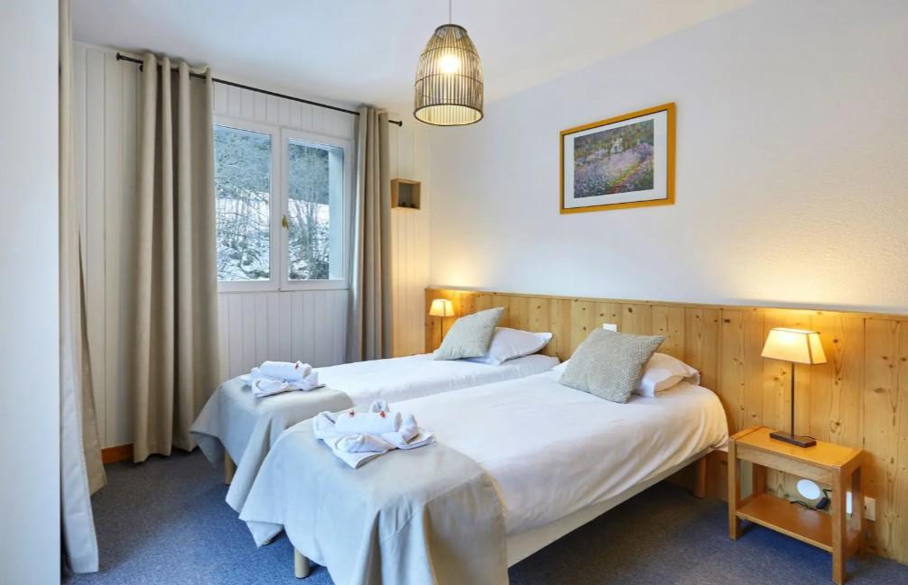 Hotel Eliova l'Eau Vive slide 2