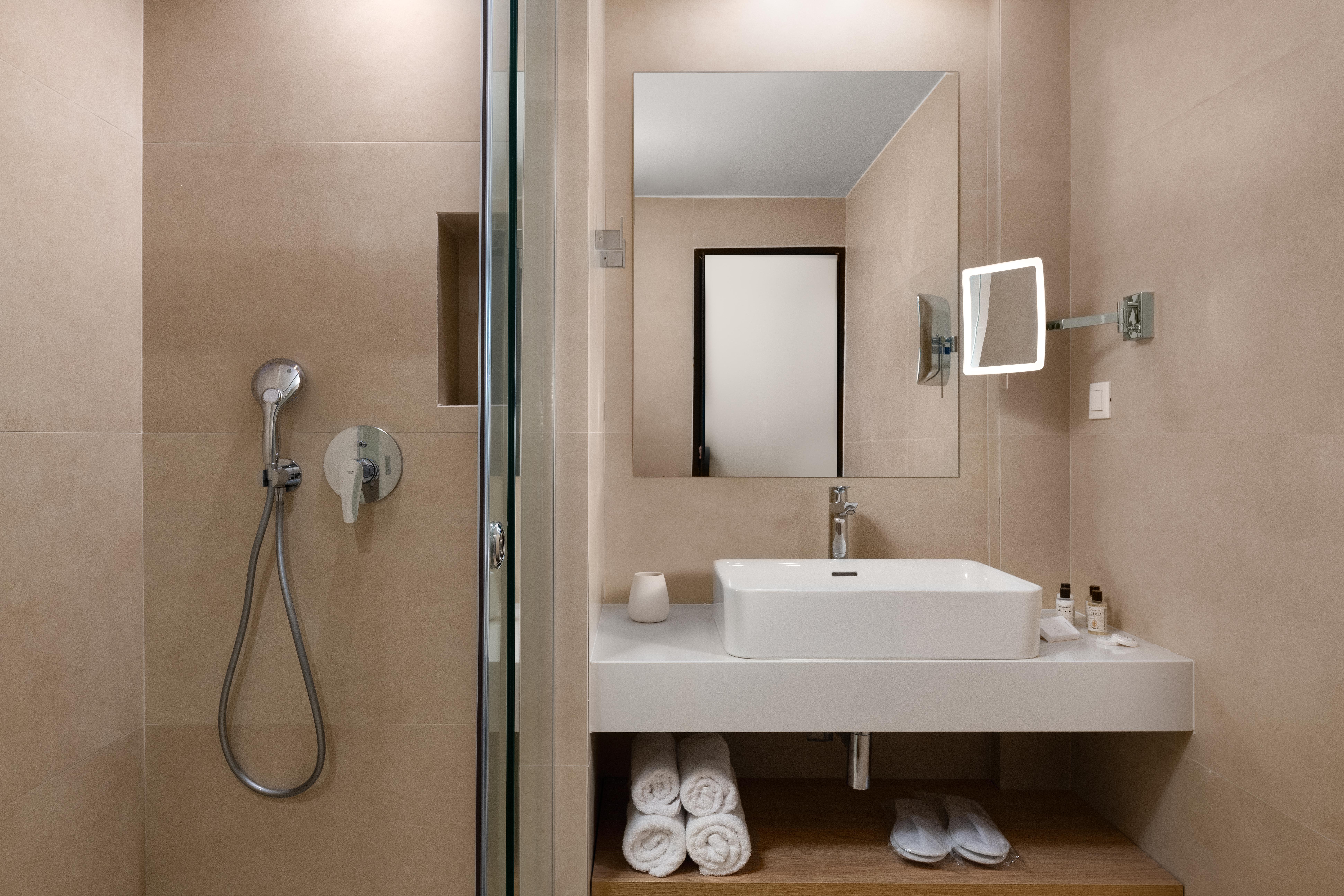 Hotel Paralos Rodos Lifestyle slide 4