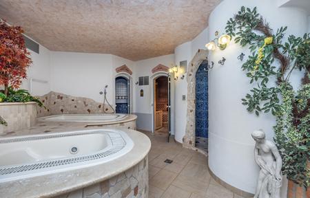 Hotel Garden slide 3