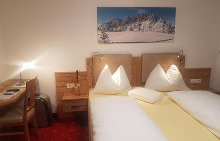 Oberauer Wagrain - Die Eco Familien Hotelpension slide 5