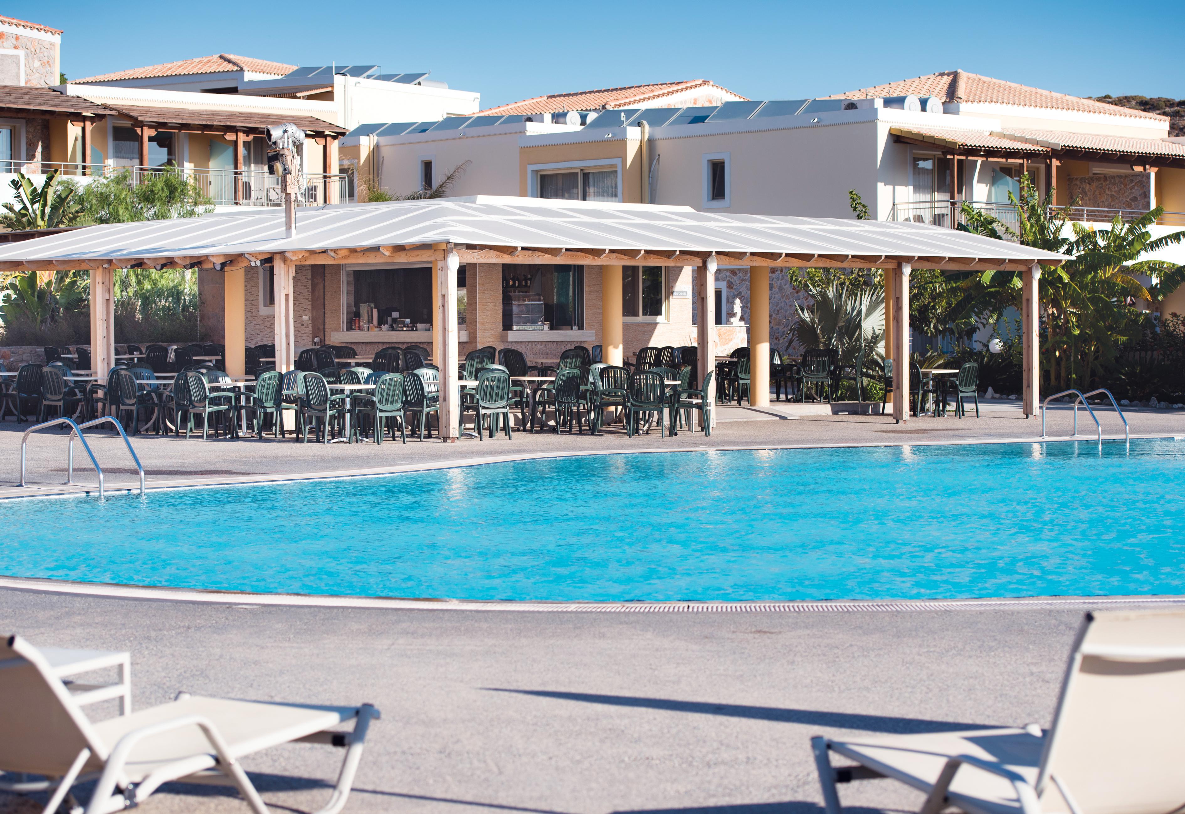 Hotel Grand Blue Beach Resort slide 2