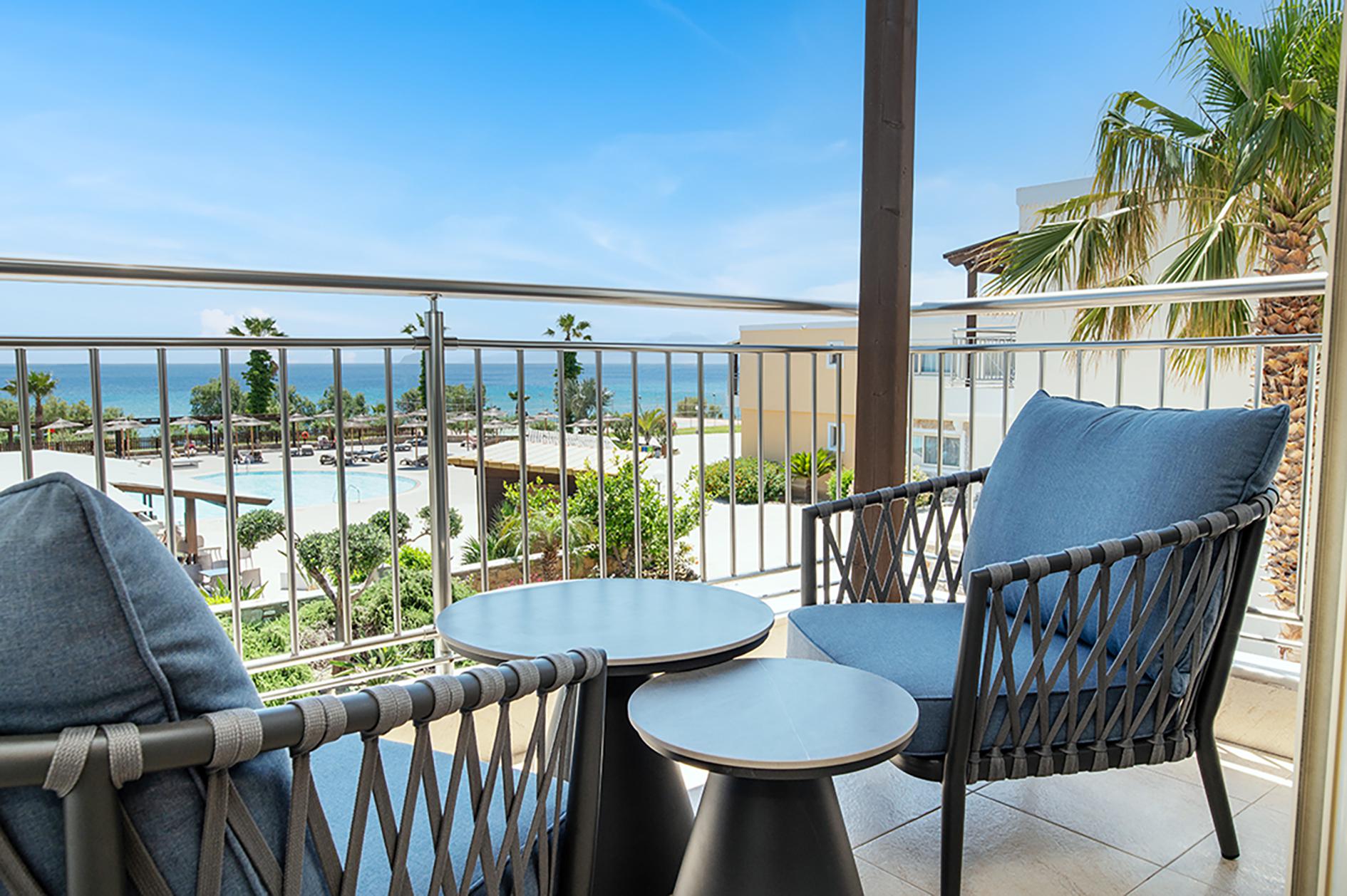 Hotel Grand Blue Beach Resort slide 5