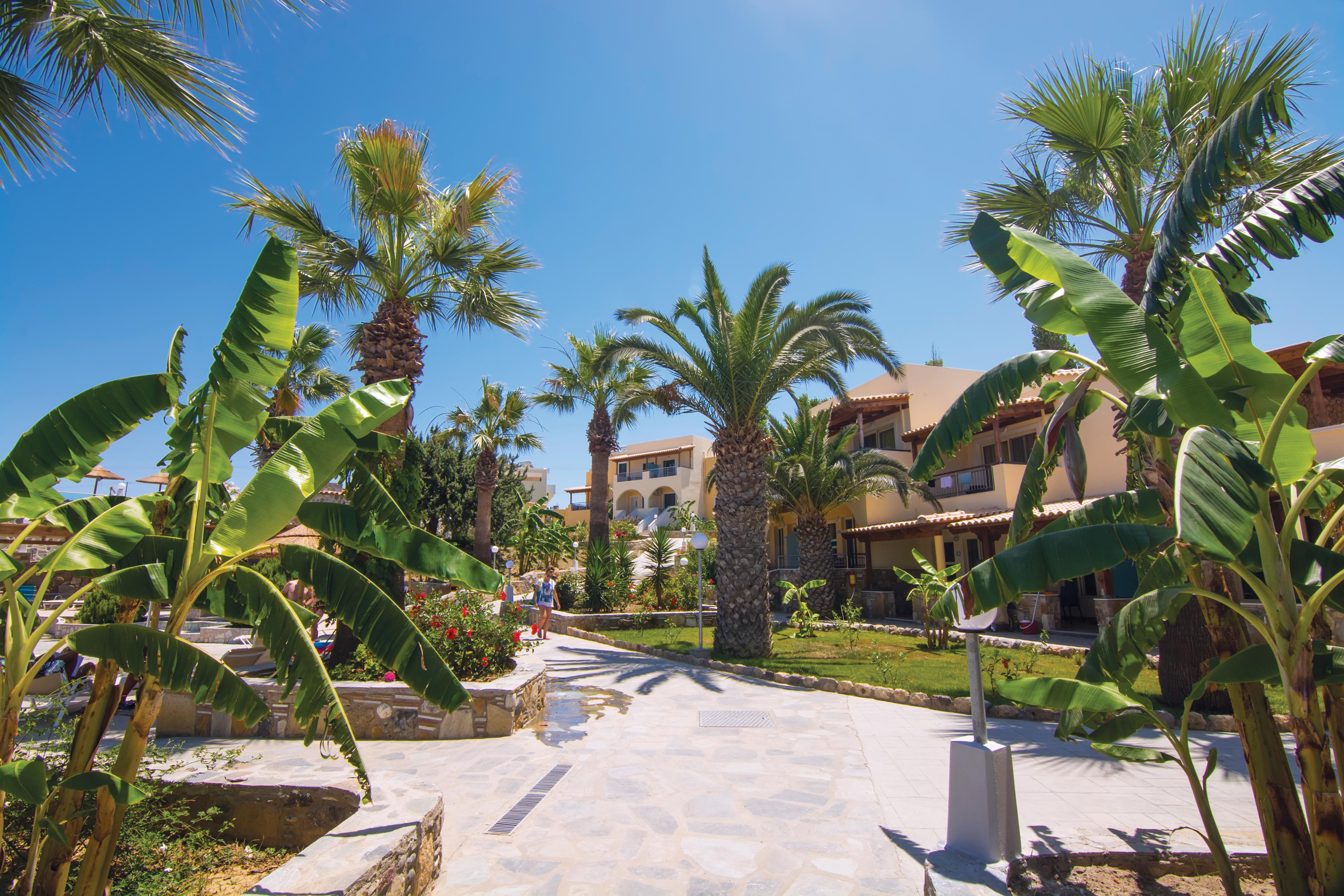 Hotel Kouros Palace slide 3