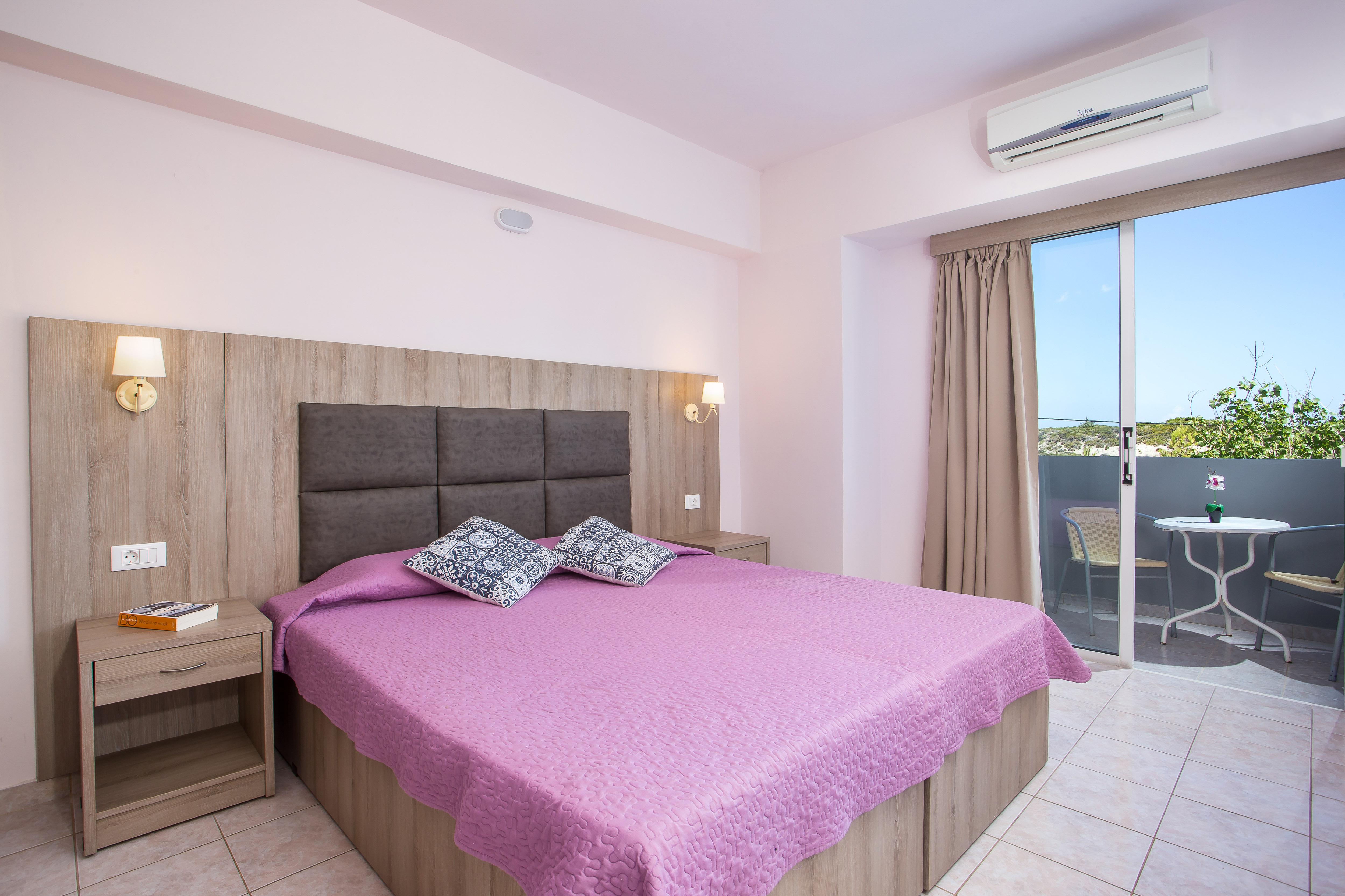 Sun & Sea studios & lejligheder slide 3