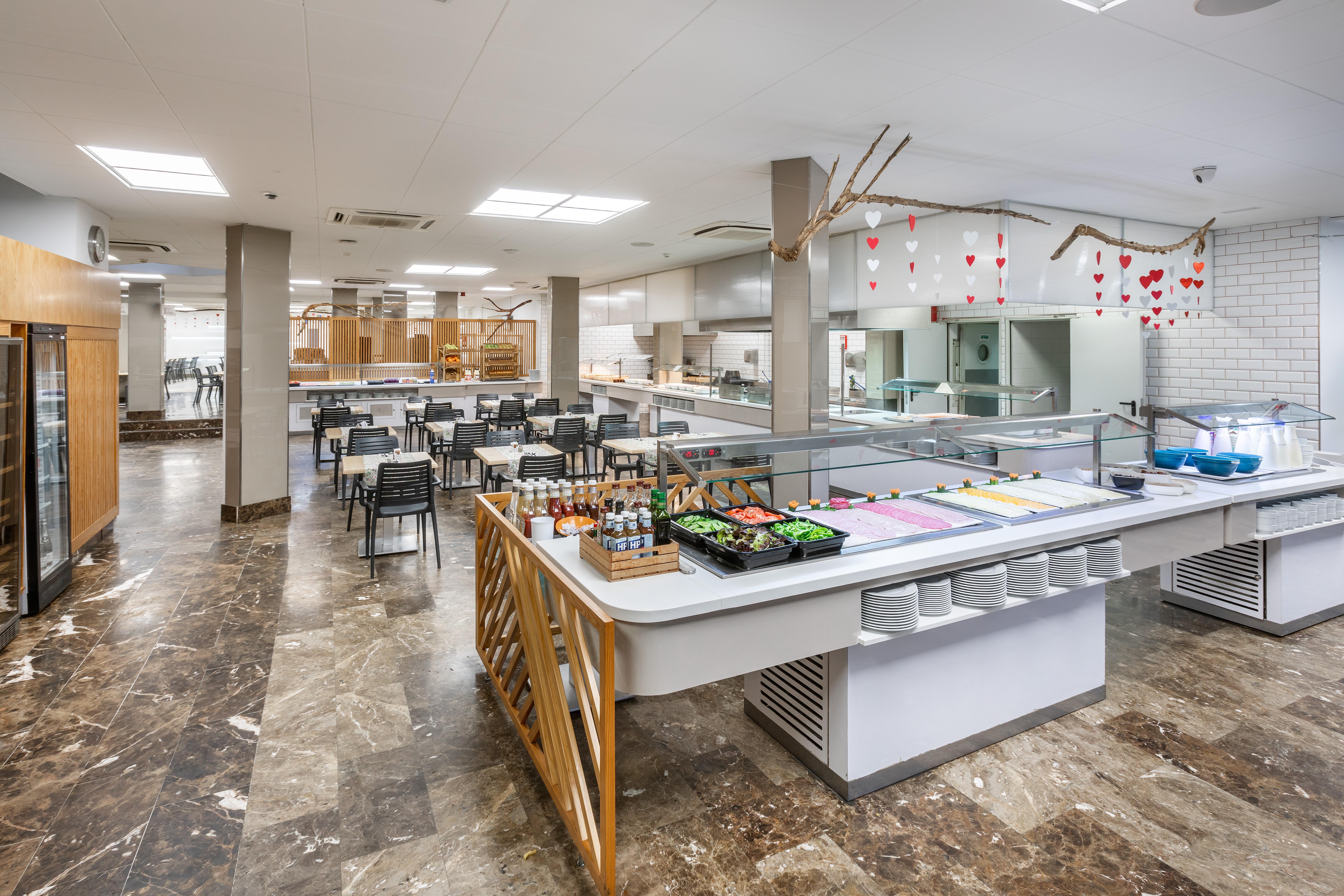 Playa Olid Suites and Apartments slide 5