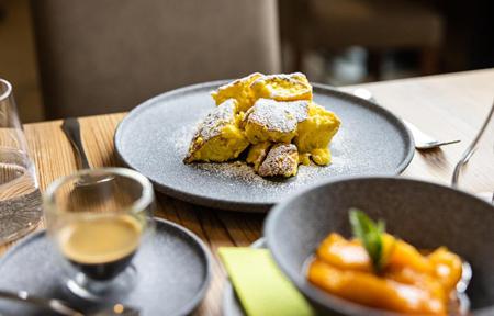 Der Alpenblick slide 4