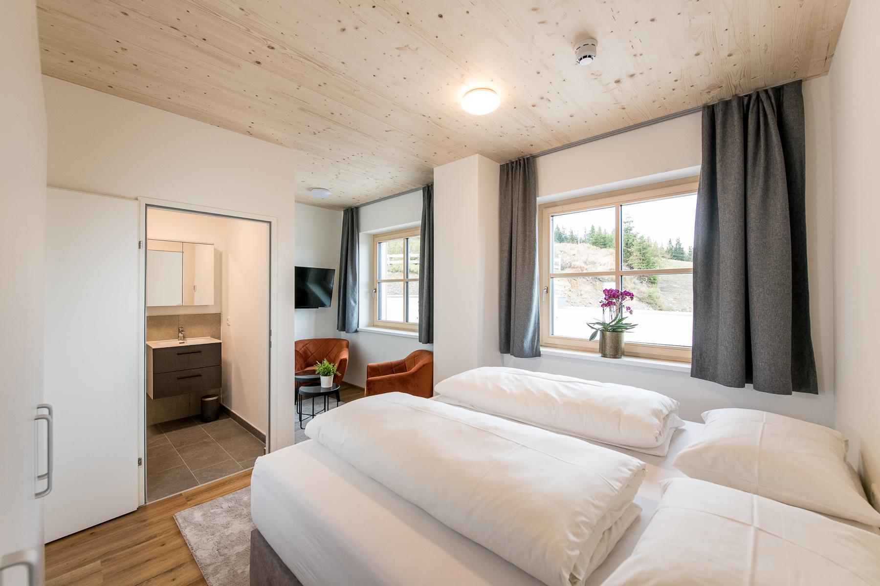 Bergrestaurant Glockneralm slide 2