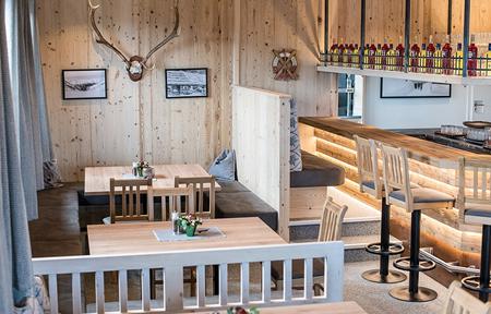 Bergrestaurant Glockneralm slide 3