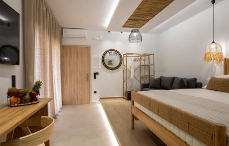 Elfam City Suites slide 5