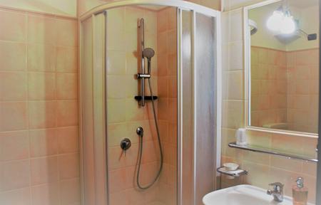 Hotel Banchetta slide 5