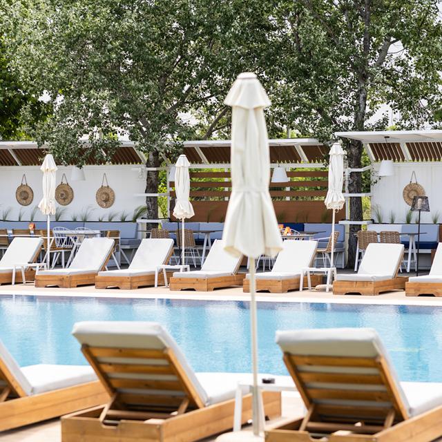 Mythic Summer Hotel - billede 2