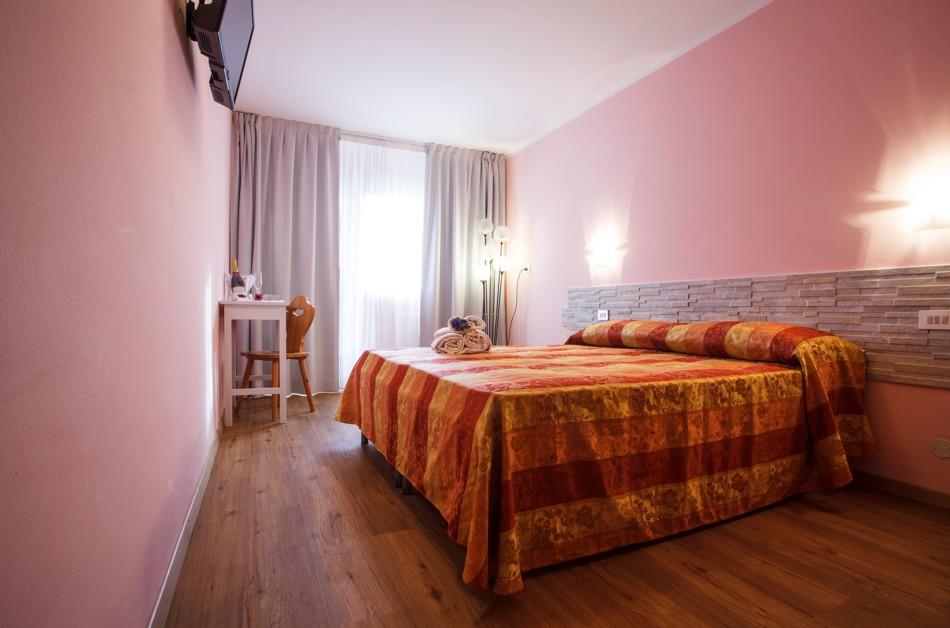 Hotel Olympic slide 2