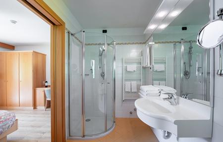 Hotel Dolomites Inn slide 3