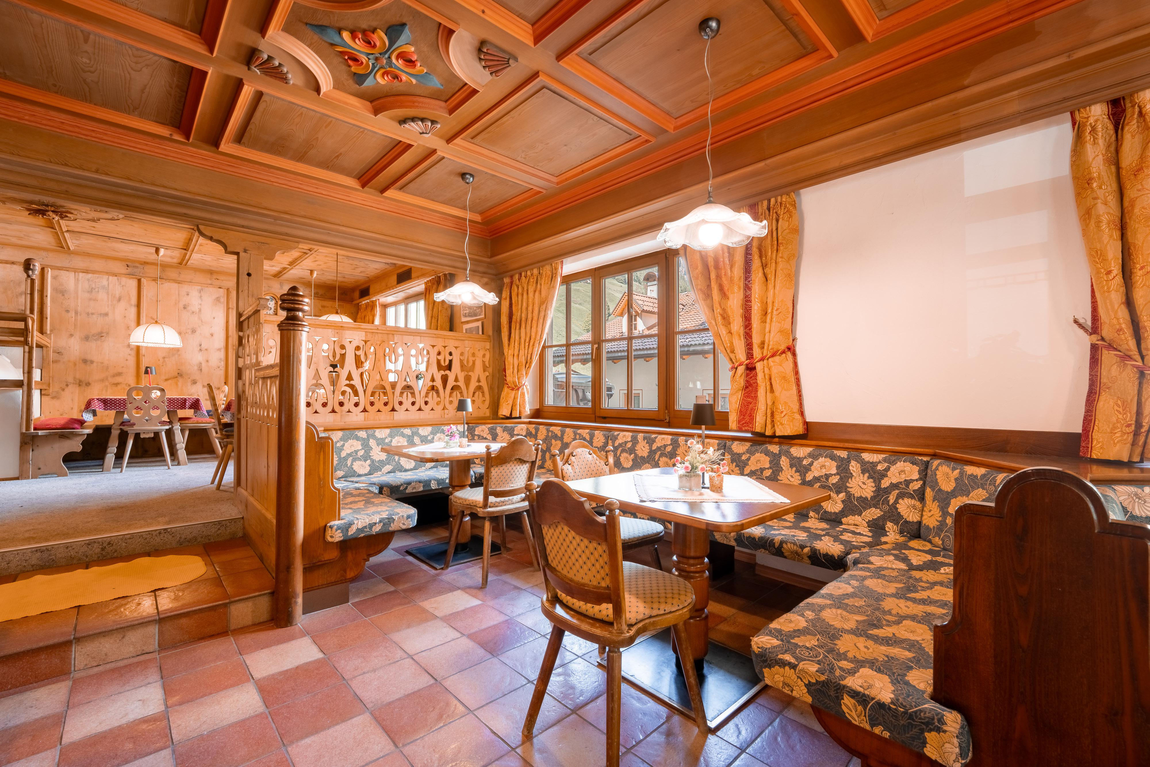 Hotel Dolomites Inn slide 4