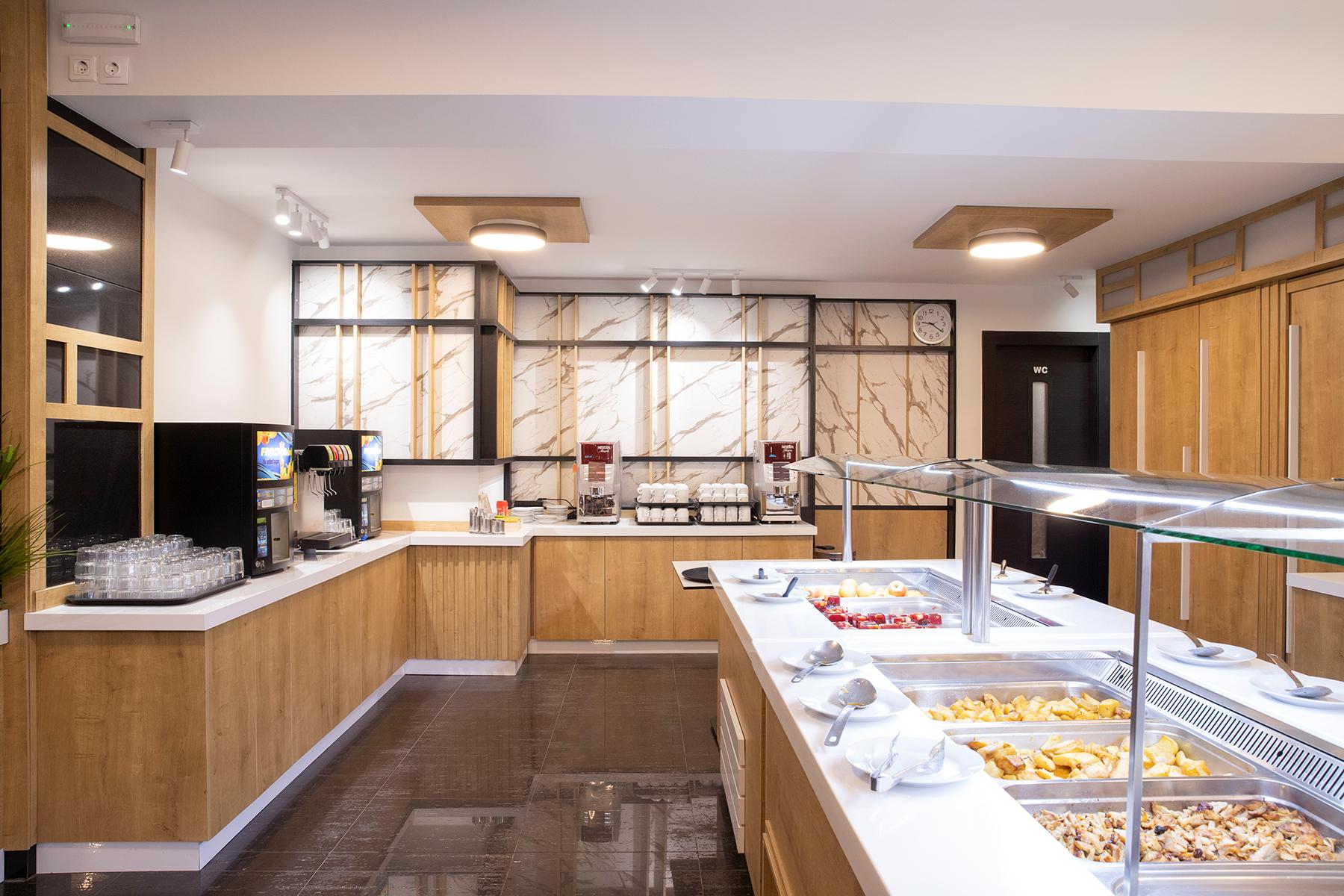 Hotel Dafni Plus slide 3