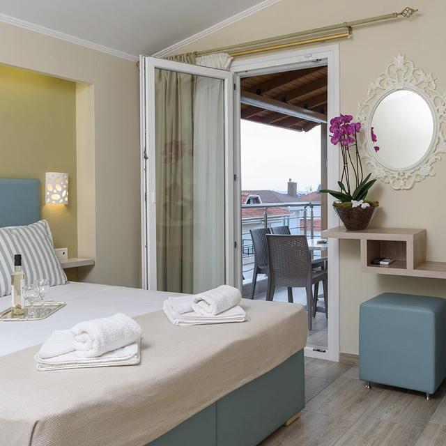 Ammos Beach Seaside Luxury Suites - billede 3