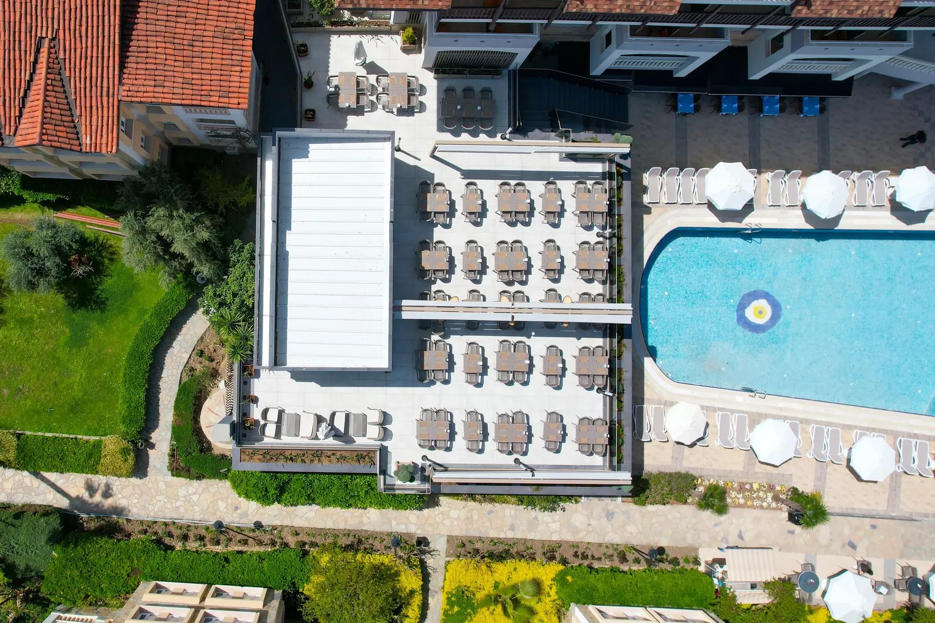 Hotel Side Village Family slide 2