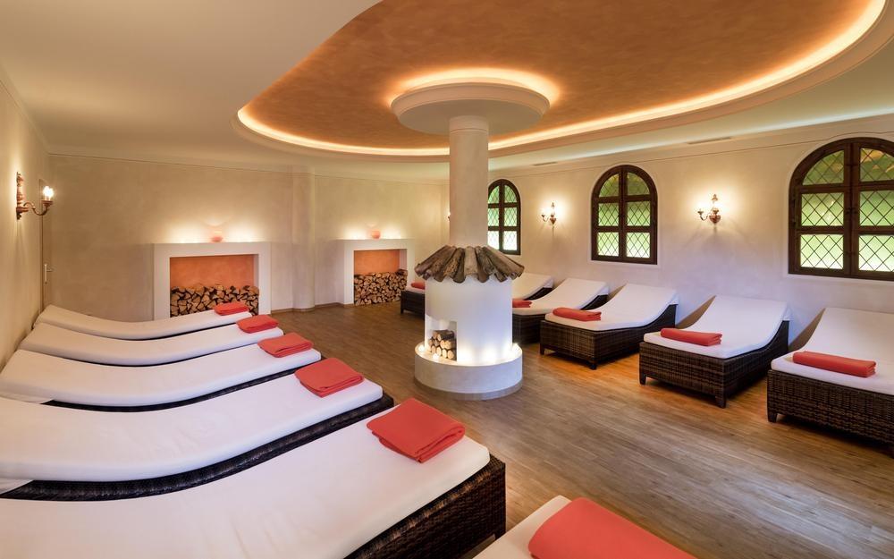 Hotel Mirabell Alpine Garden Resort & Spa slide 5